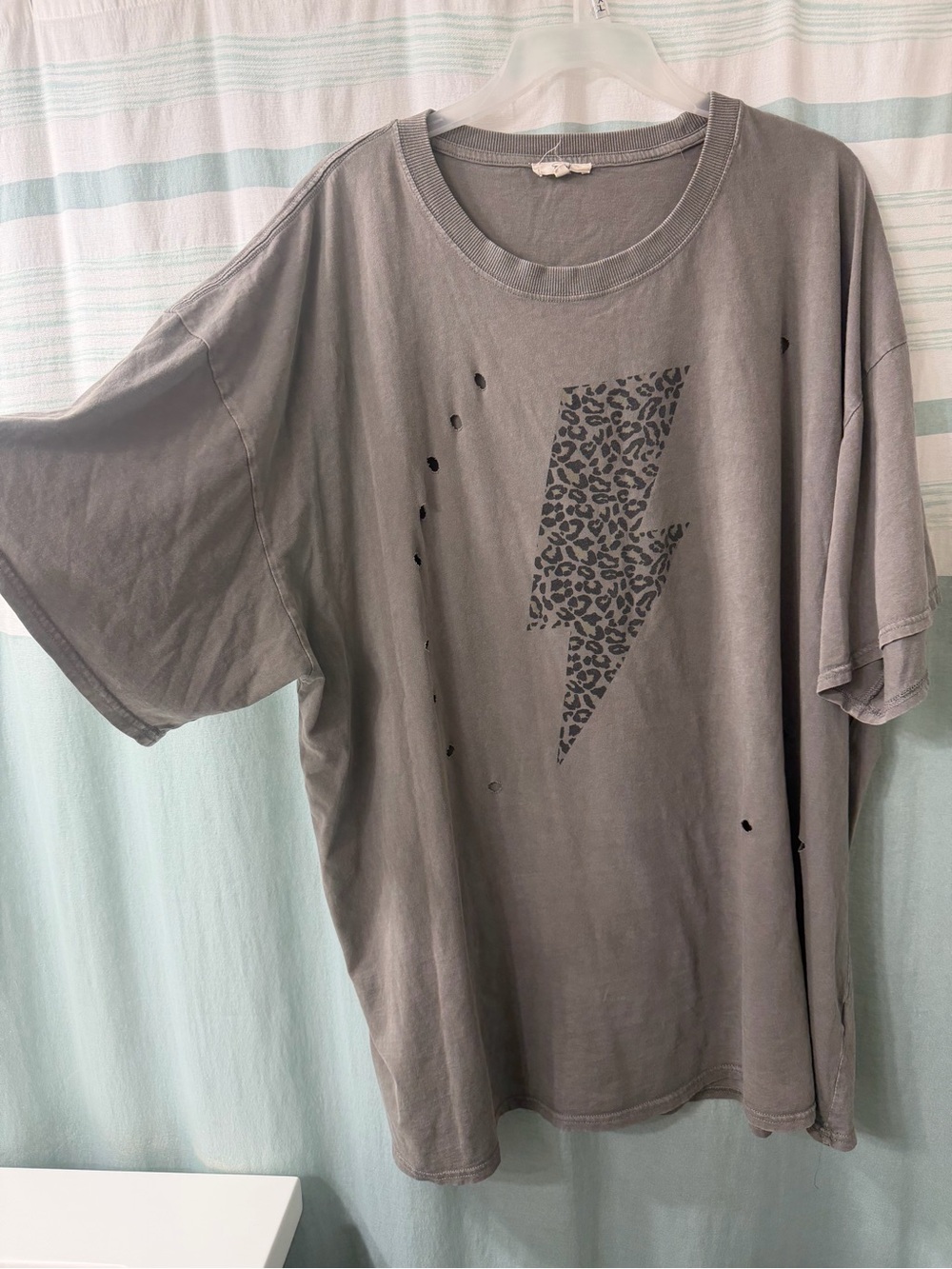 Oversized graphic